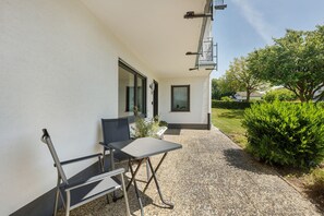 Terrace/patio - Apartment 'Bubach' with Private Terrace, Shared Garden and Wi-Fi (Bubach)