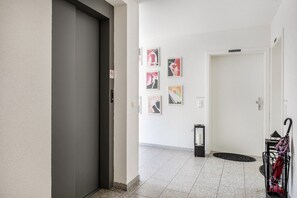 Interior - Apartment 'Ferienwohnung Am Neumagen' with Balcony and Wi-Fi (Staufen im Breisgau)