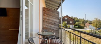 Room 14 - Double room with sofa bed with mountain view, shared terrace and Wi-Fi