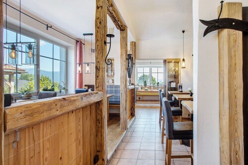 Room 16 - Double room with sofa bed with mountain view, shared terrace and Wi-Fi