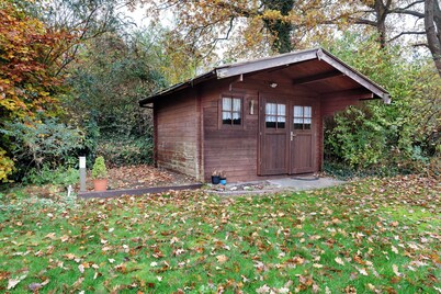 Holiday Home 'Dänisches Tiny Haus Brekendorf' with Mountain View, Private Terrace and Wi-Fi