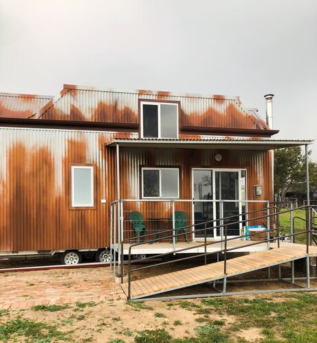 Tiny House Tarana/ O’Connell. Close to Bathurst, Oberon. Peaceful surroundings.