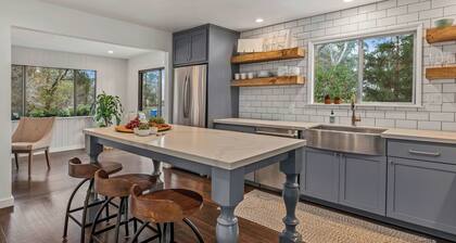 Wine Country Estate by AvantStay | Pool, Spa, Barn