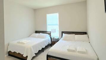3 bedrooms, iron/ironing board, travel crib, WiFi (free)