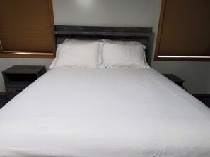 1 chambre, bureau, fer et planche à repasser, Wi-Fi gratuit