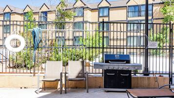 Enceinte de lâhĂ©bergement