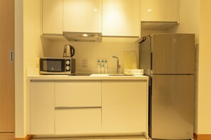 Basic Condo | Private kitchen