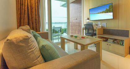 Sea View Beach Bar Beach Front c114