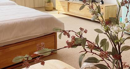 Cozy studio in fantastic Hongdea Seoul, Good view