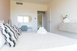2 室のベッドルーム、WiFi、ベッドシーツ