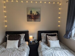 3 Schlafzimmer, Bügeleisen/Bügelbrett, kostenloses WLAN, Bettwäsche