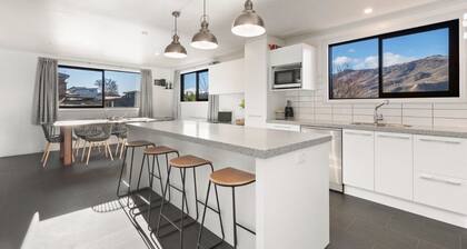 Large, spacious home great for large numbers