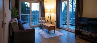 Convenient 2 Bedroom Apartment in Crawley