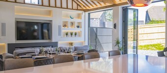 Honey Barn - Stunning 4-Bed Rural Paradise