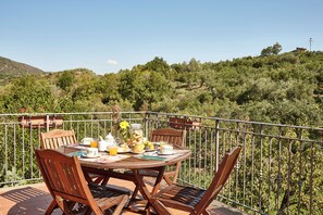 Leilighet, hageutsikt | Terrasse/patio