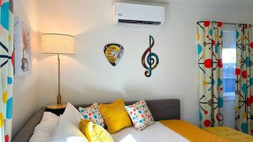 1 bedroom, desk, iron/ironing board, WiFi