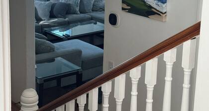 Marine Oasis Elite Entertainment Quality comfort sleeps 12