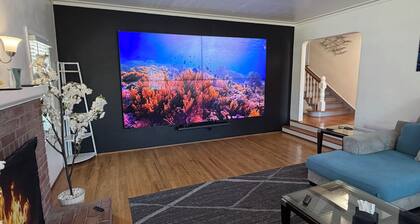 Marine Oasis Elite Entertainment Quality comfort sleeps 12