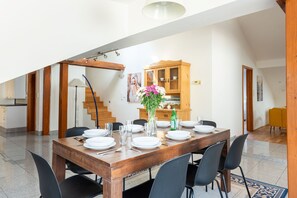 Deluxe Apartment | In-room dining - Stylish apartment with terrace in center Prague (Prague)