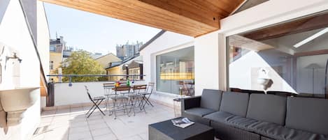 デラックス アパートメント | テラス / パティオ