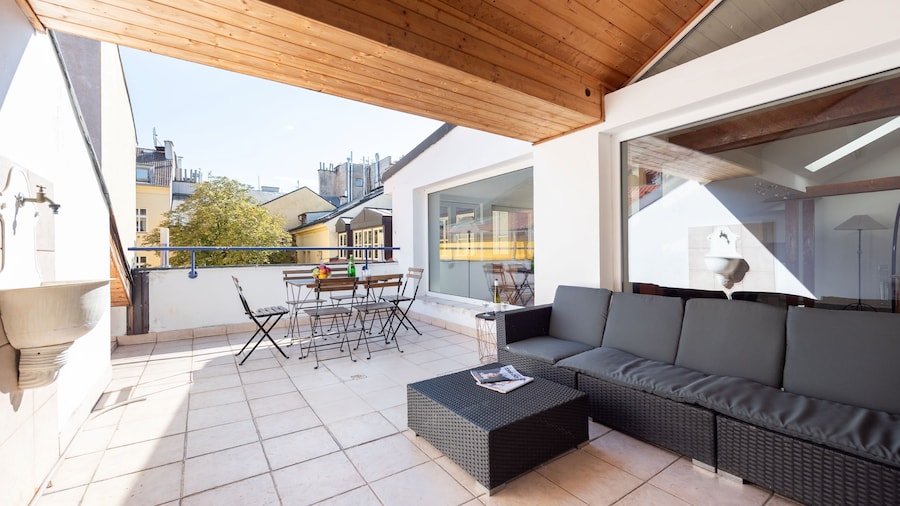 Stylish apartment with terrace in center Prague