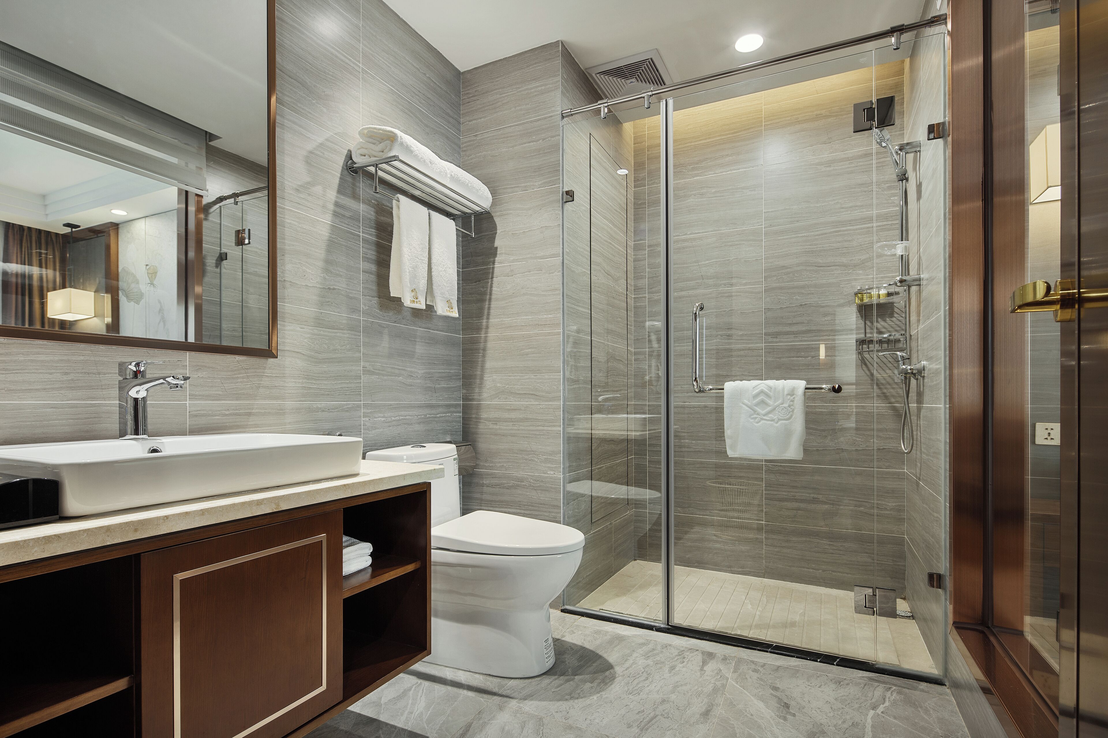 Photo - Rose Garden International Hotel