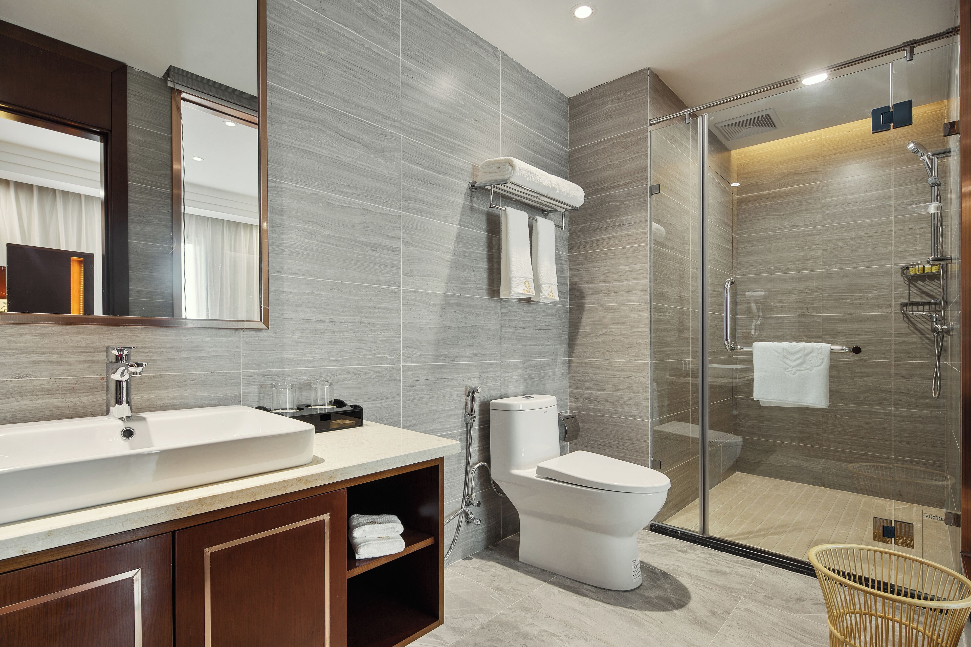 Photo - Rose Garden International Hotel