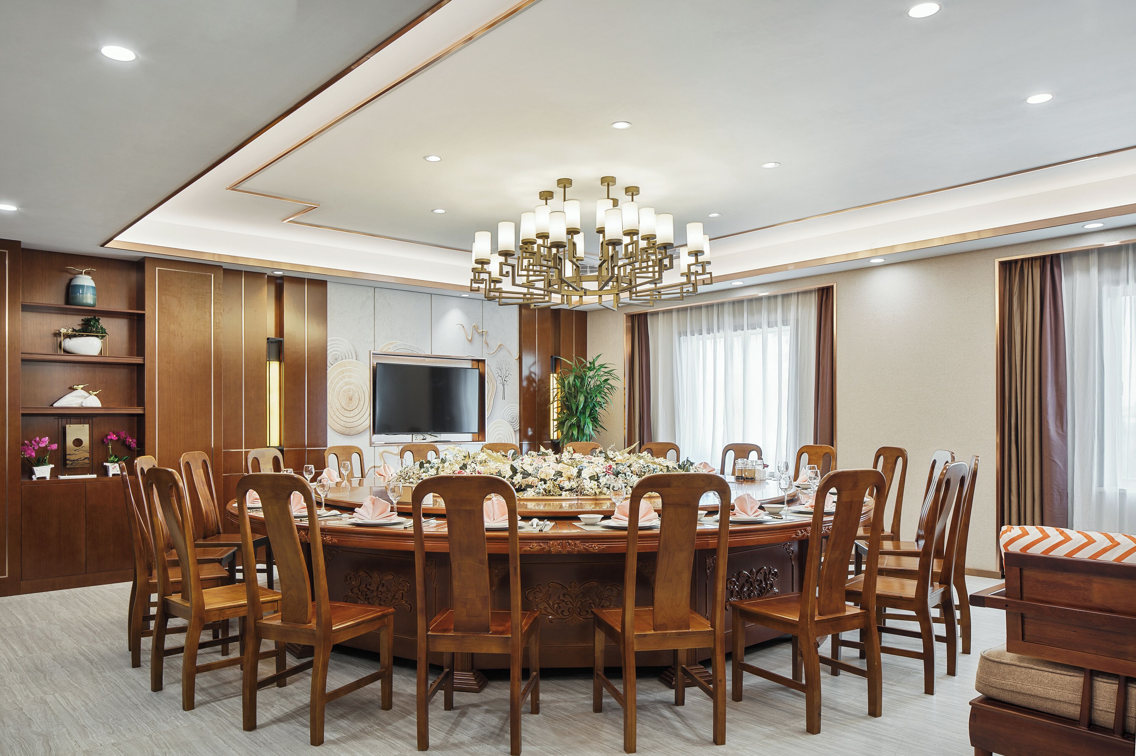 Photo - Rose Garden International Hotel