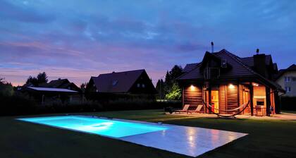 Dom Wakacyjny z Basenem