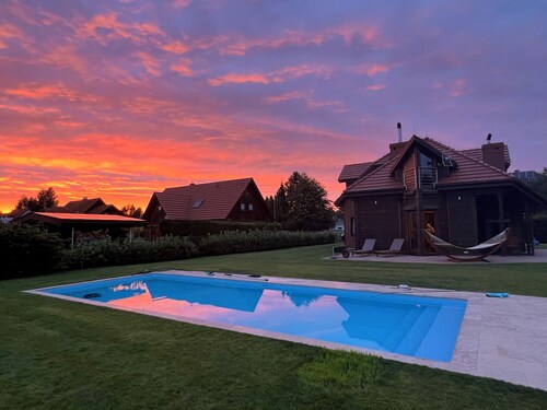 Dom Wakacyjny z Basenem