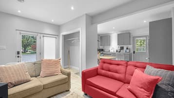 Televisie en een open haard