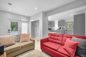 Smart TV, fireplace, offices