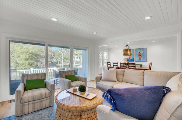 TV, fireplace, DVD player, table tennis