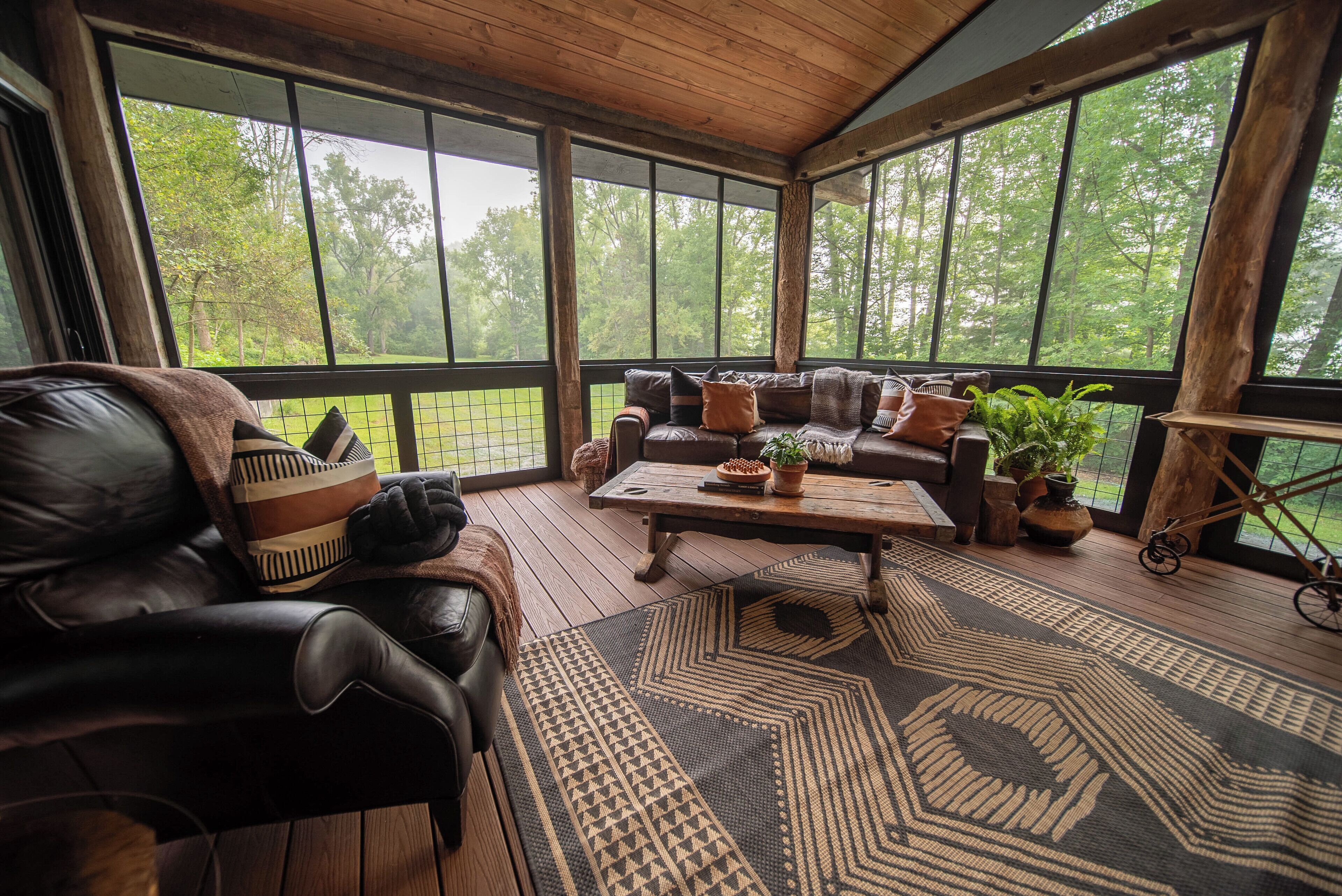 Smart-TV, peis og kontorer