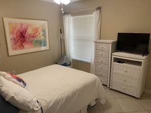 2 Schlafzimmer, Bügeleisen/Bügelbrett, kostenloses WLAN