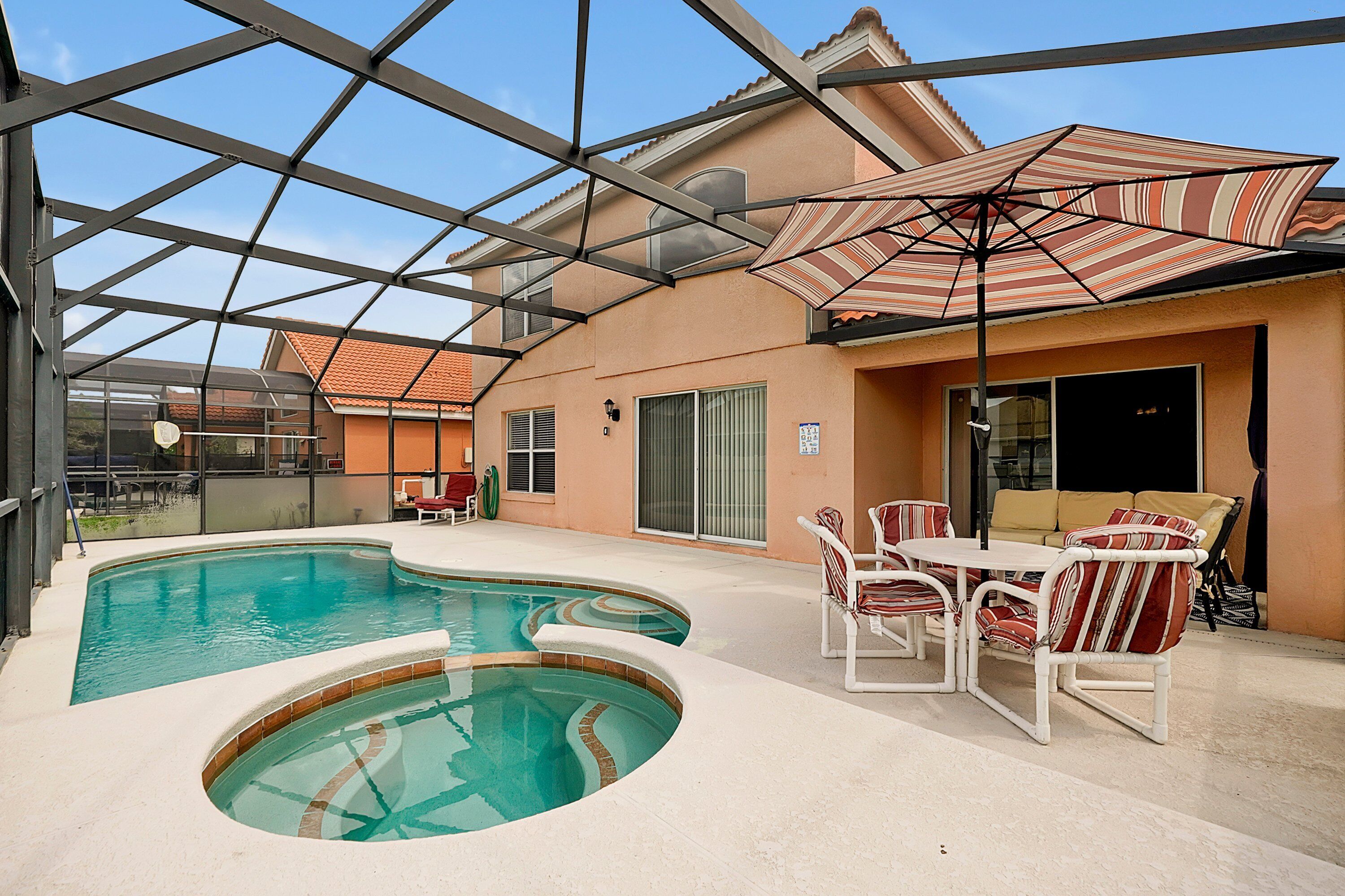 Aviana Resort: Pool, Game Room, Clubhouse near Disney