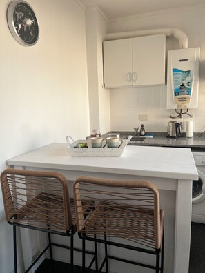 Fridge, microwave, stovetop, toaster - Cozy Apartment in Caba, Next Obelisco (Buenos Aires)
