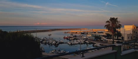 Marina/club náutico