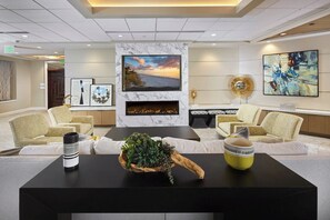 Interior - Esplanade Club at Park Shore (Naples)