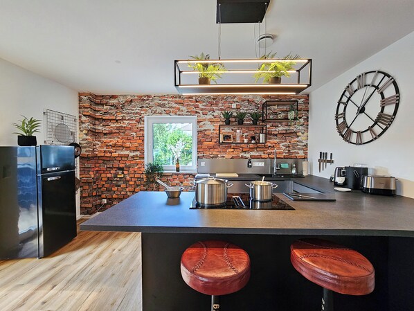 Frigorífic, forn, placa de cuina i rentaplats