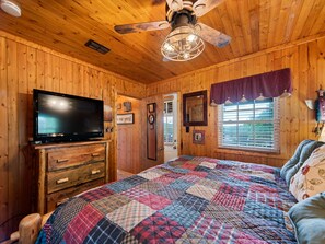 1 bedroom, desk, free WiFi, bed sheets