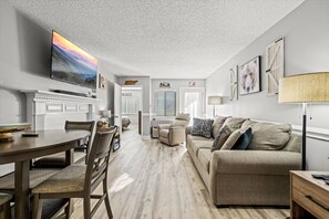 Téléviseur, foyer, chaîne audio