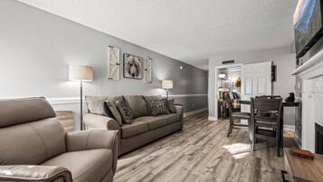 TV, peis og stereoanlegg