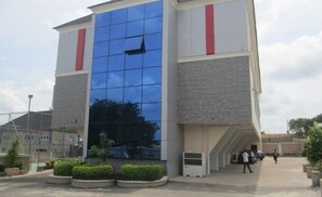 Front of property - Idrinana Hotels  (Lokoja)