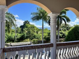 Suite, 1 Bedroom, Non Smoking, Garden View | Terrace/patio