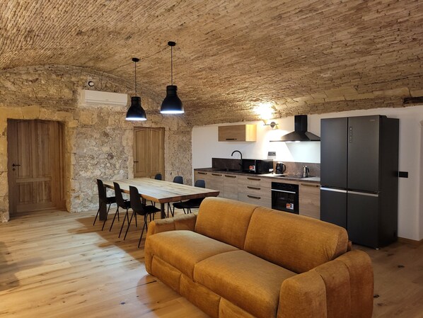 Smart TV - LUXURY DIMORA CANELLES (Cagliari)