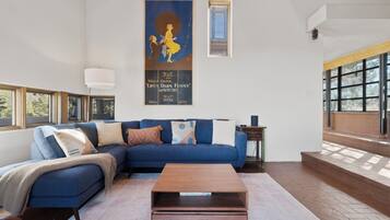 Smart TV, fireplace, offices