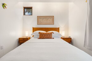 3 bedrooms, desk, free WiFi, bed sheets