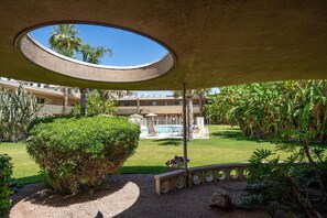 Property grounds - Condo in Old Town with Pool & Prime Location (Scottsdale)