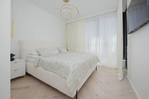 1 chambre, fer et planche à repasser, lit parapluie, Wi-Fi